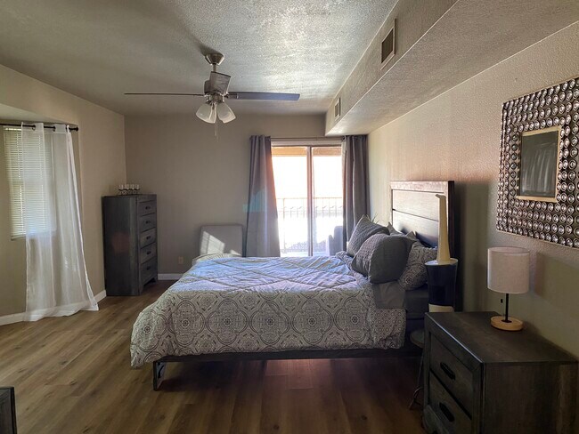 Photo - 14838 N Greenhurst Ave