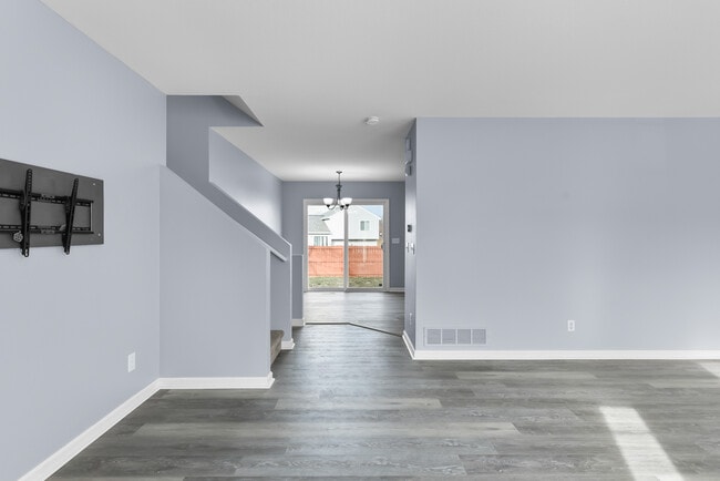 Photo - 19350 V St
