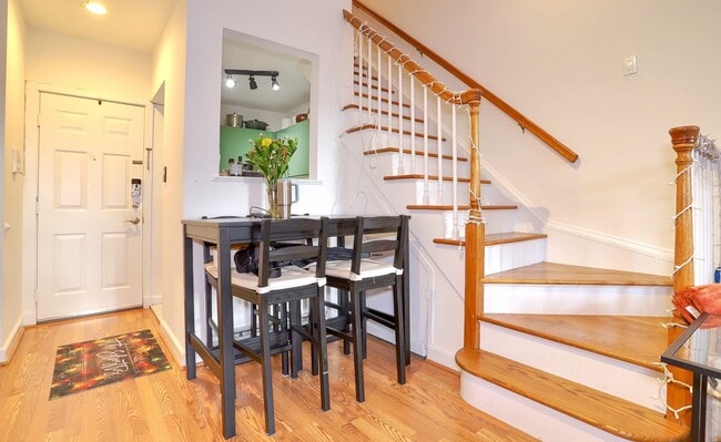 230 Monroe St Unit 2RS