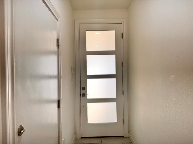 Photo - 9913 Kaspar Dr Unit 9913