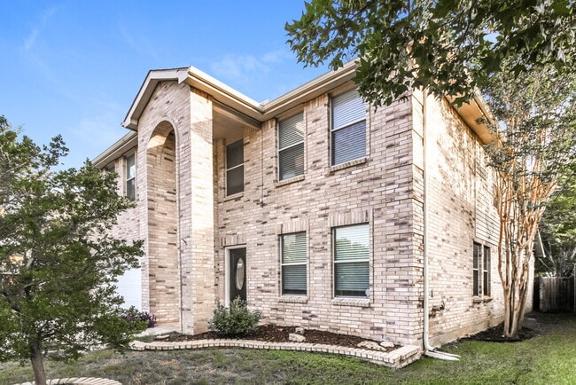 Photo - 2033 Shawnee Trail