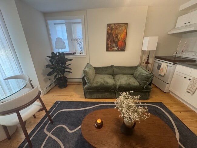 150 Lander St Unit 1 - 1bd/1ba