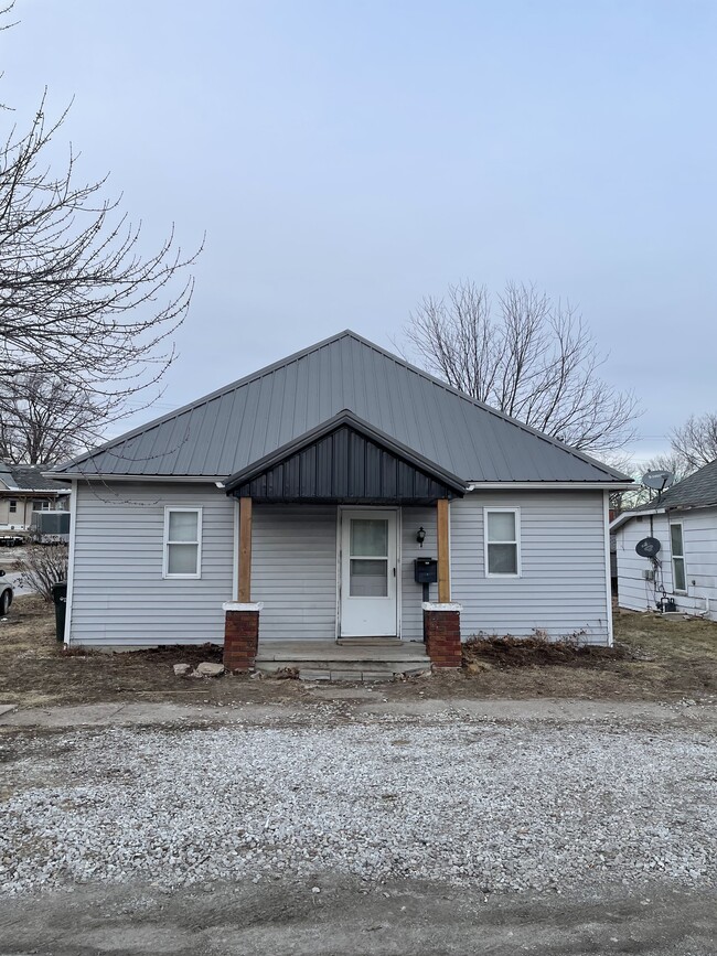 Photo - 1001 E Pierce St