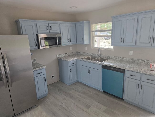 Photo - 111 Hollyhill Dr