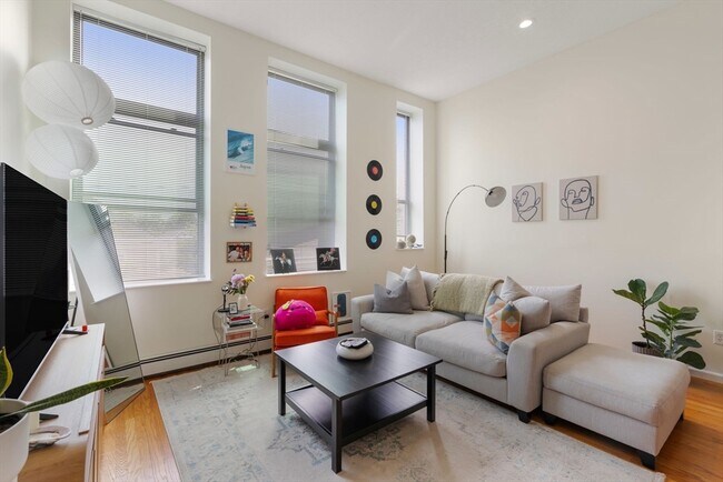 Photo - 80 Beaumont St Unit 204