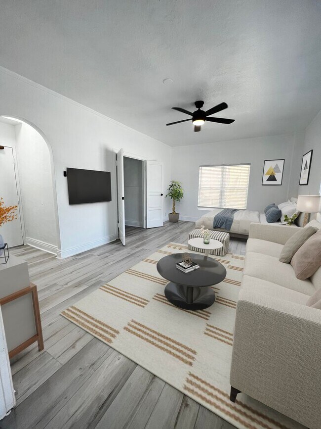 Photo - Serrano Towers