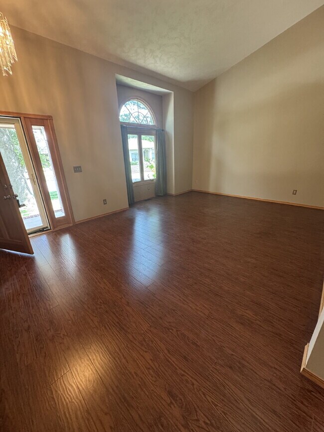 Photo - "Spacious 4-Bedroom Sanctuary with 3 Full Baths on Country View Drive, Derby - 3189 Sq Ft of Comf...