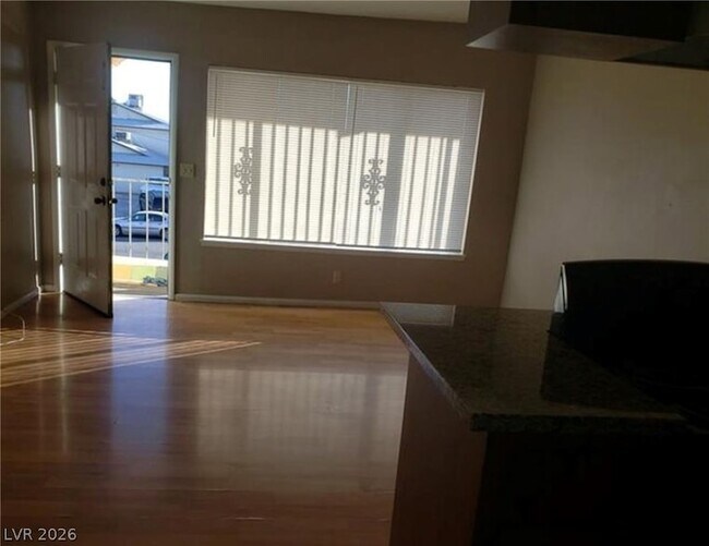 3100 E Carey Ave Unidad D