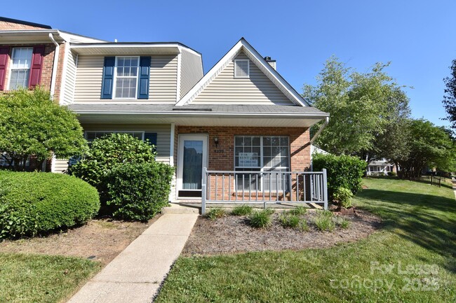 Building Photo - 8220 Golf Ridge Dr Rental