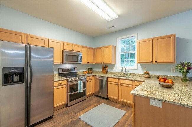 Photo - 5181 Heather Rd SE