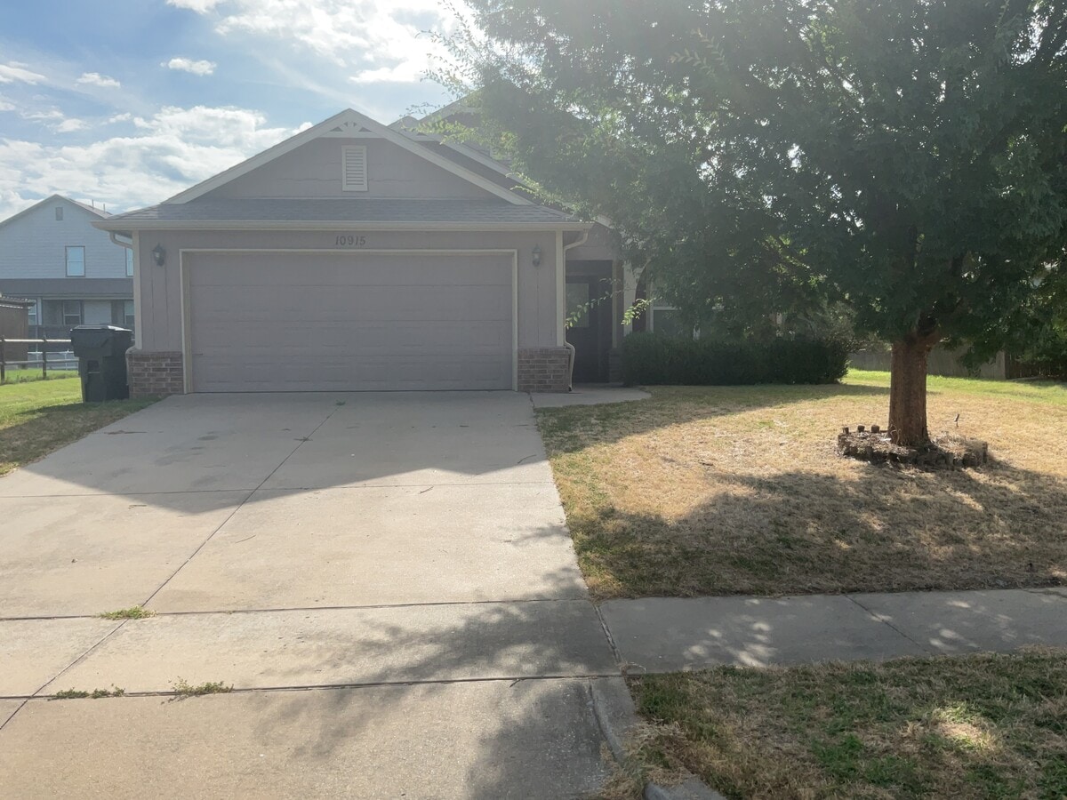 Photo - 10915 N 118th E Ave House