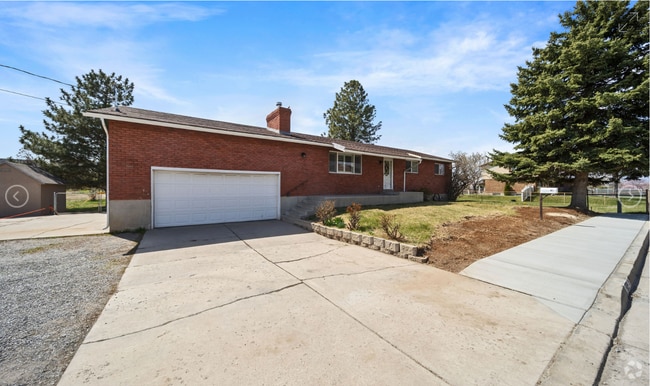 Building Photo - 689 W 1200 N Rental