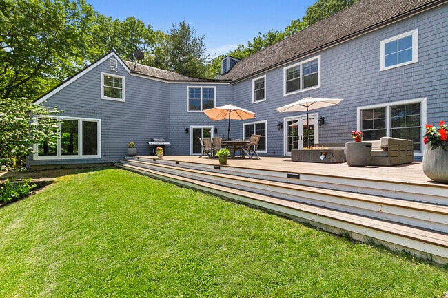 Photo - 139 Northside Dr