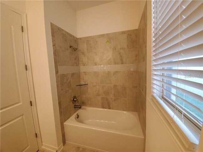 Photo - 16942 Tradewind Pt