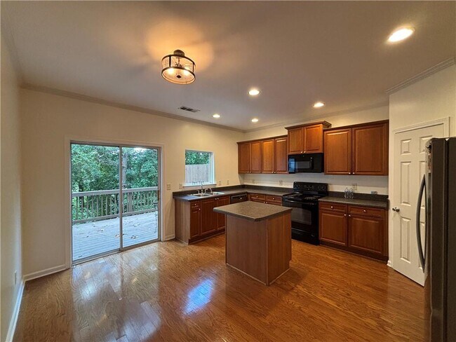 Photo - 1161 Liberty Pkwy NW