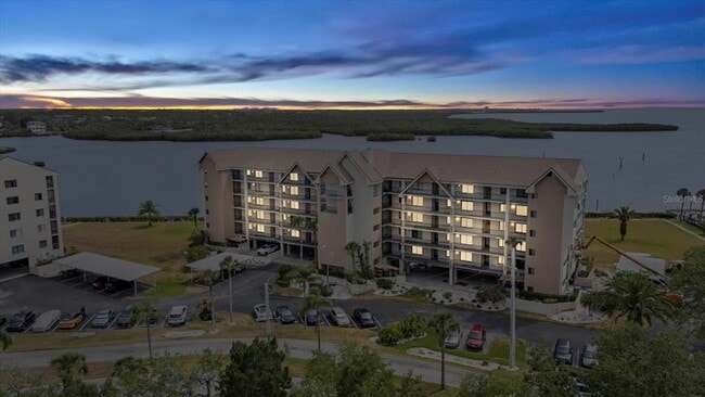 Building Photo - 4550 Bay Blvd Unit 1231