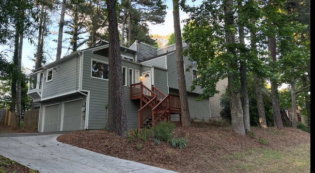 Photo - 1733 Christie Dr NE House