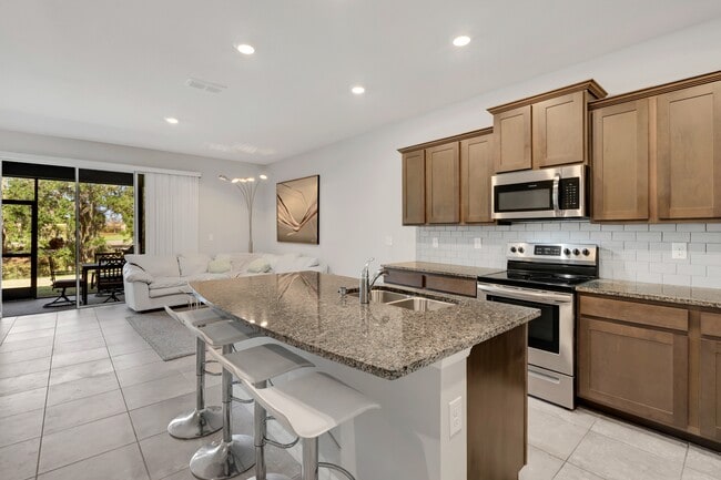 Photo - 8649 Daydream St