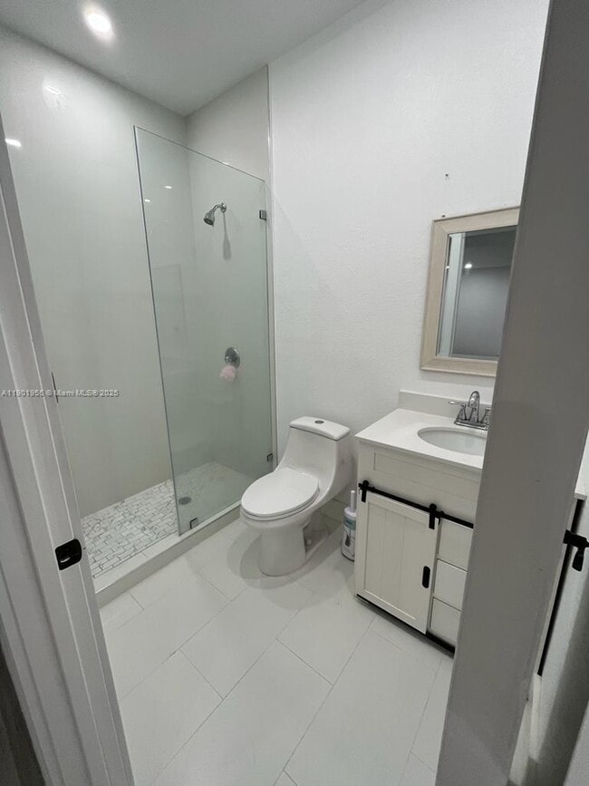 Photo - 15030 SW 28th St Unidad 2