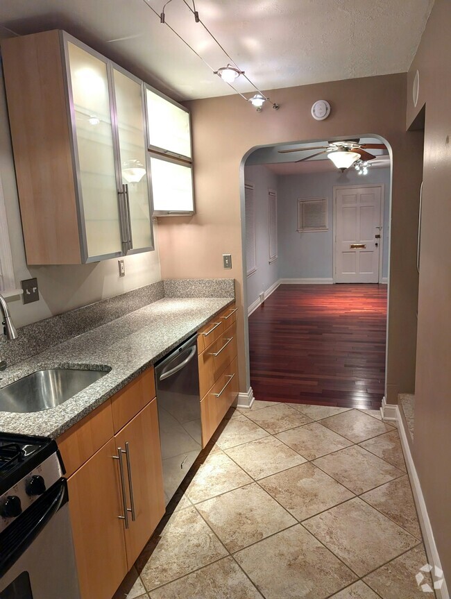 Building Photo - 201 Staebler Ave Rental