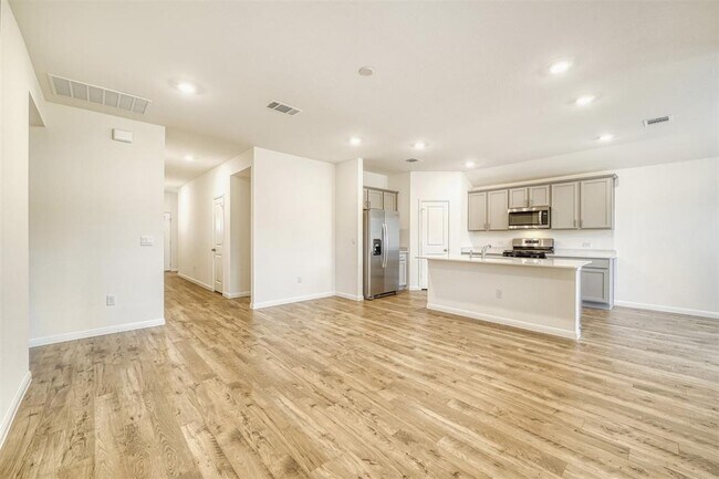 Photo - 1936 Bandito Bluff Pass