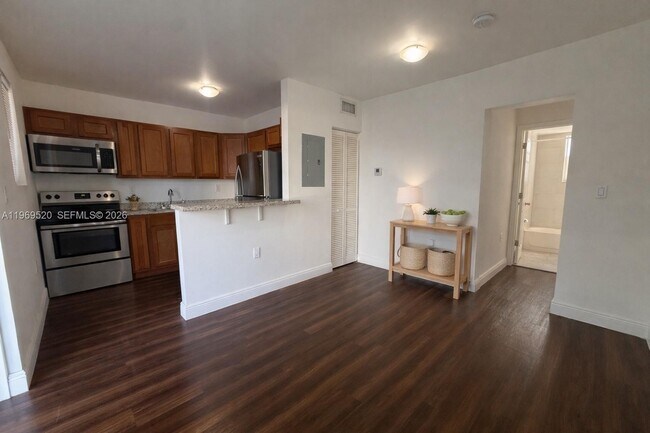 Photo - 540 NW 7th St Unit 26