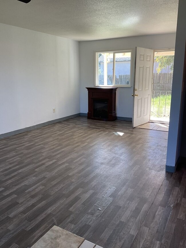 Photo - Country Living