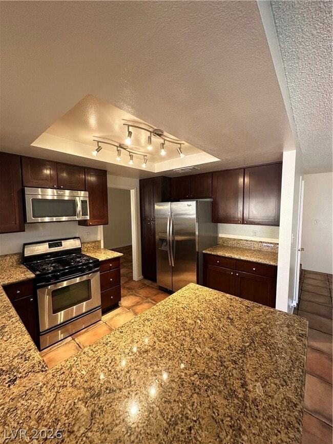 Photo - 2417 Doherty Way