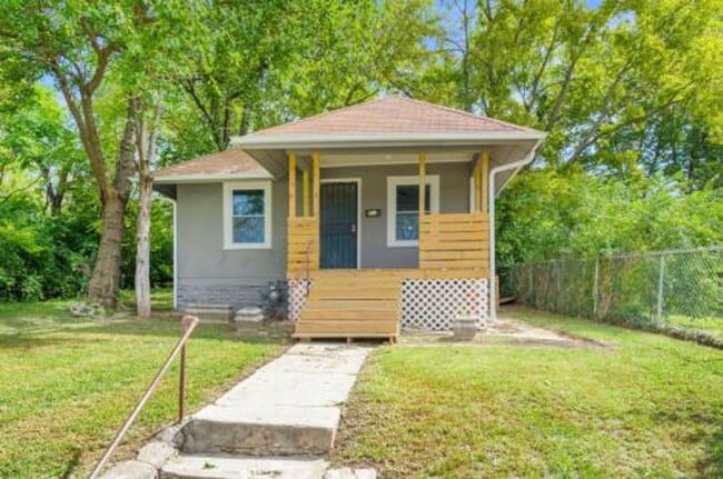 Building Photo - 4407 Wayne Ave Rental