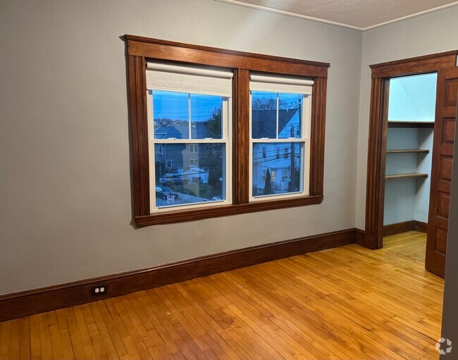 Building Photo - 590 Weld St Unit #2 Rental