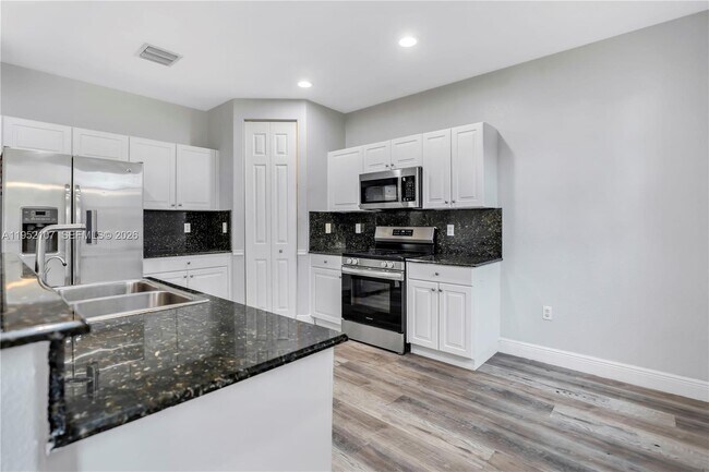 Photo - 2540 SW 85th Terrace