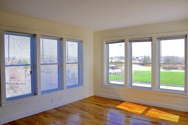 Photo - 87 New St Unit 306