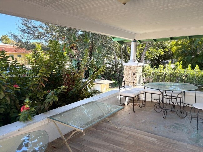 Photo - 1244 SW 13th Ct