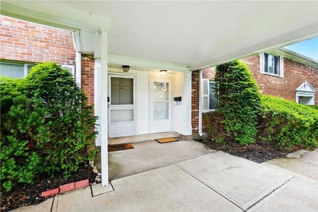 Photo - 765 Clareridge Ln