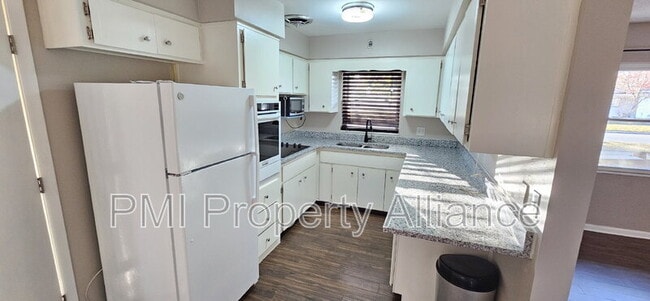 Photo - 5935 Antilla Dr