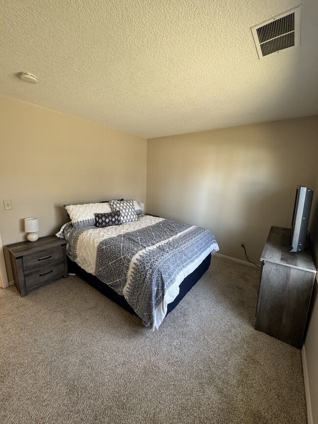 Photo - 9438 Ranchview Ln N