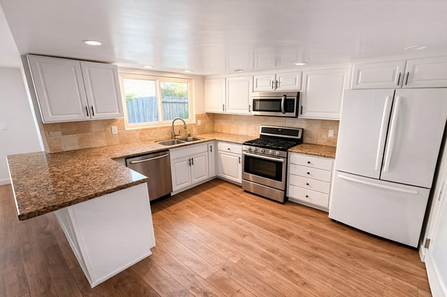 Photo - Beautiful 3 Bed / 2 Bath Ranch Home on Corner Lot in Paso Robles *More photos coming soon!!*