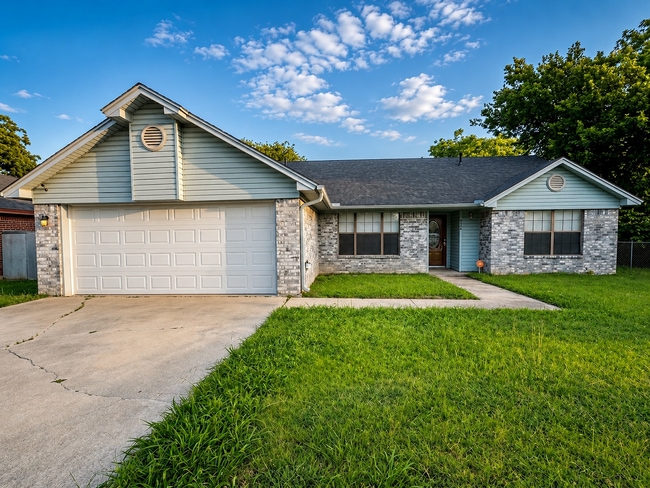 Building Photo - 4-Bedroom House for Rent in Killeen