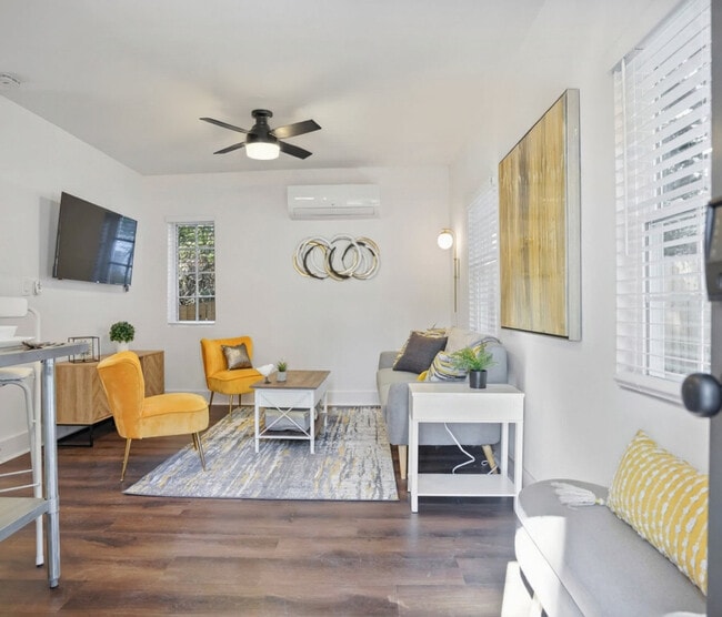 Photo - 975 Shadowridge Dr SE Unit SI ID1475257P