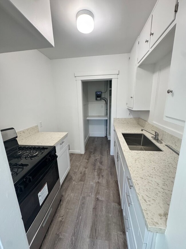 906-908 Dawson Ave.