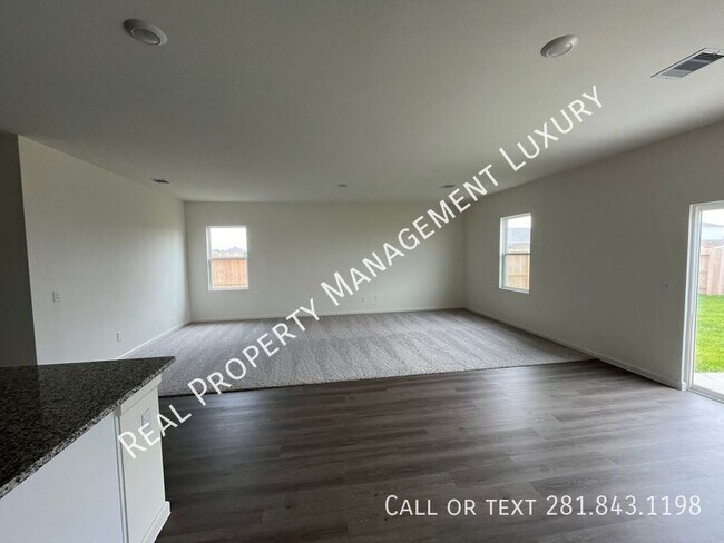 Photo - 5903 Grantgrala Dr