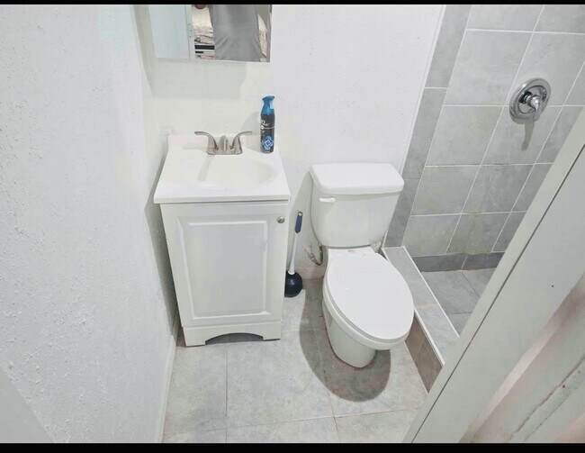 Photo - 4033 Sandpointe Dr