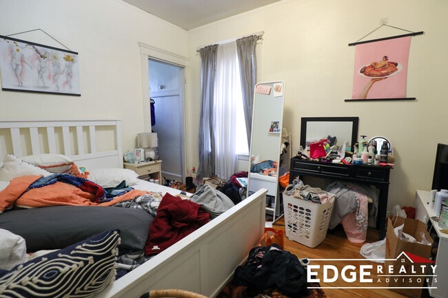 Photo - 44 Easton St Unit 2