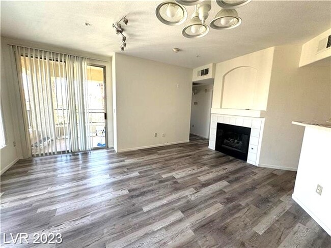 Building Photo - 7155 S Durango Dr Unit 304