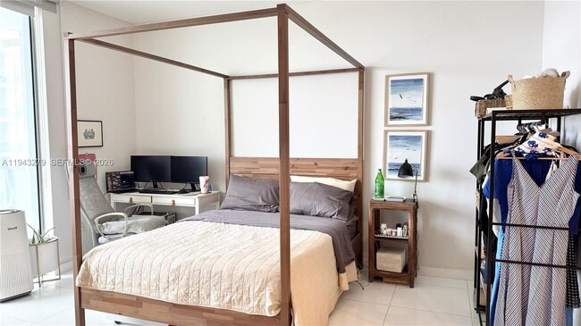 Photo - 1050 Brickell Ave Unidad 3206