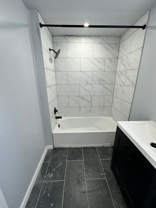 Photo - 3326 W 3rd St Unidad 2