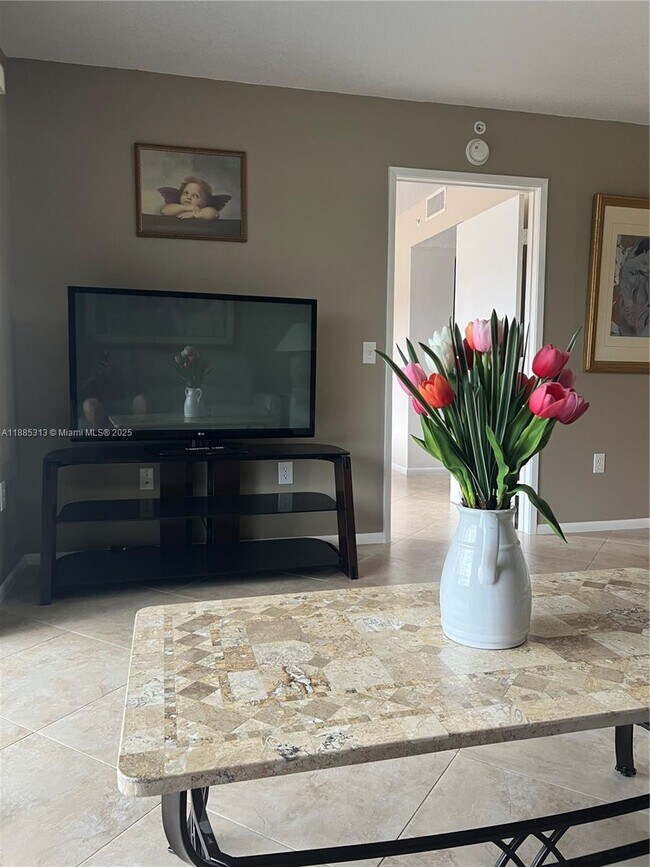 Photo - 12550 SW 15th St Unit 307E