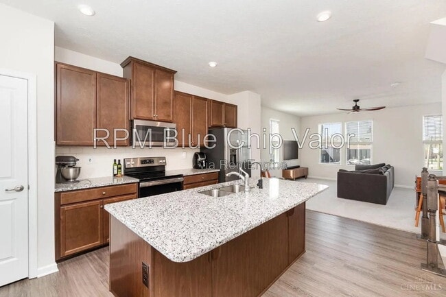 Photo - 14 Wentworth Ln