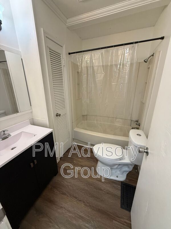 Photo - 1827 NW Tyler St