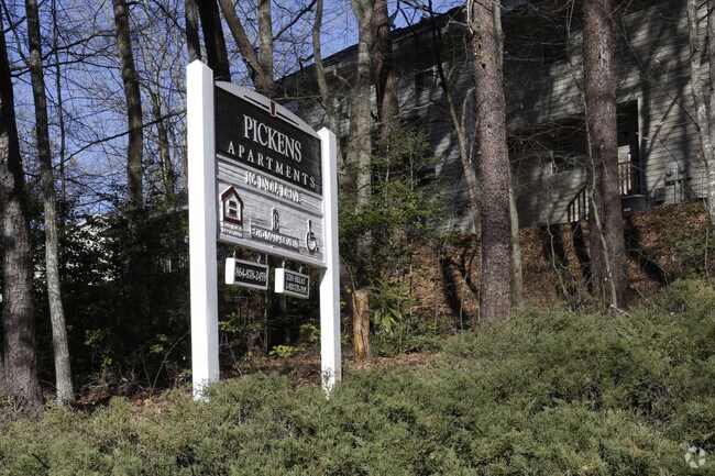 Photo - Pickens Apartments